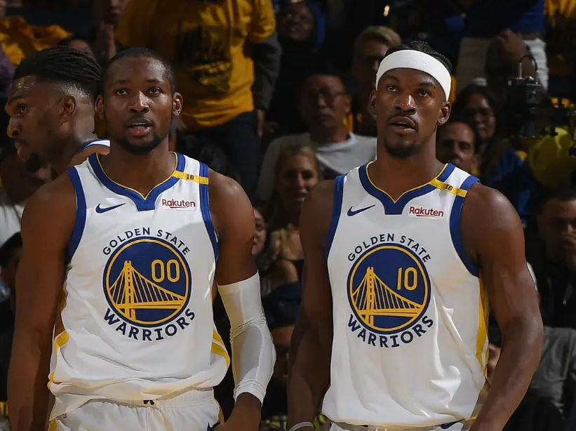 织了一场球, 仅库明加一